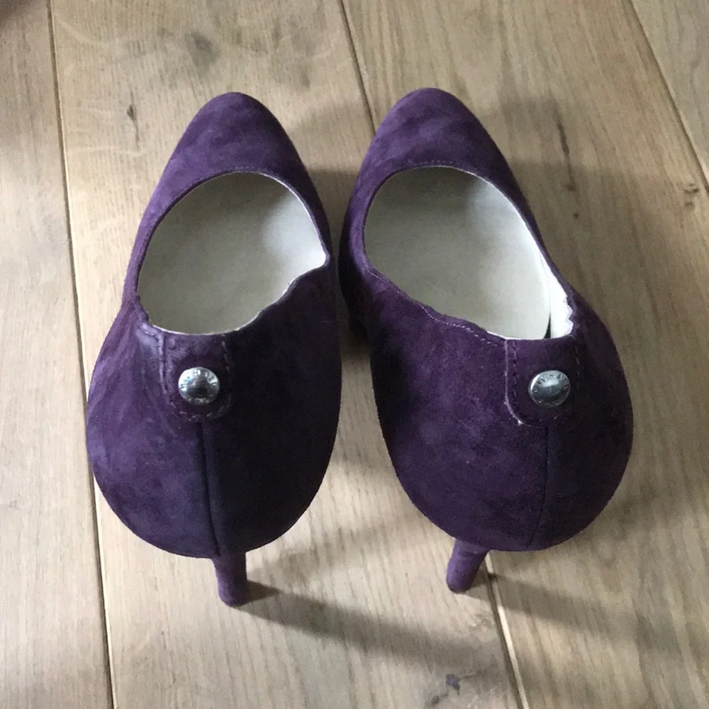 MICHAEL Michael Kors Purple Suede High Heel Pumps - Picture 3 of 8